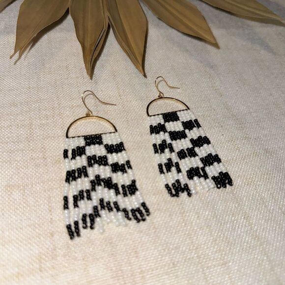 Bohemian beaded drop earrings M494 - Picture 3 of 4